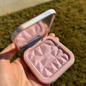 Heirloom Glow ✨ Luxury Soft Radiance Highlighter | 12g Full Size